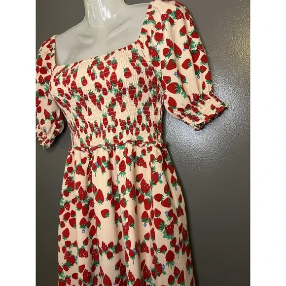 Betsey Johnson Dress Womens XS Strawberry Puff Sleeve Smocked Maxi Sundress - Picture 5 of 10